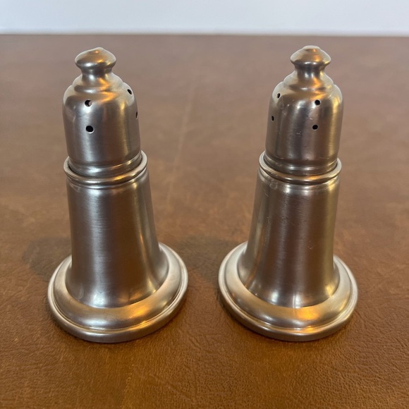 Vintage Empire Pewter Salt and Pepper Shakers with Glass Inserts - Picture 8 of 8